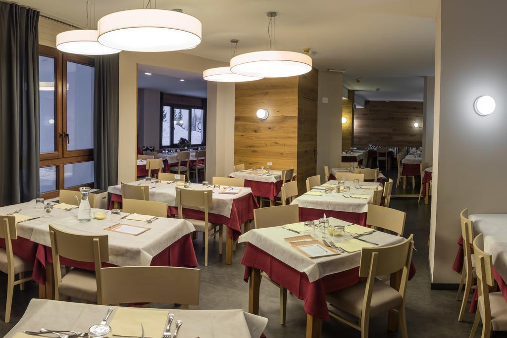 Biker Hotel Al Gallo Forcello Passo di Pramollo Esterno foto