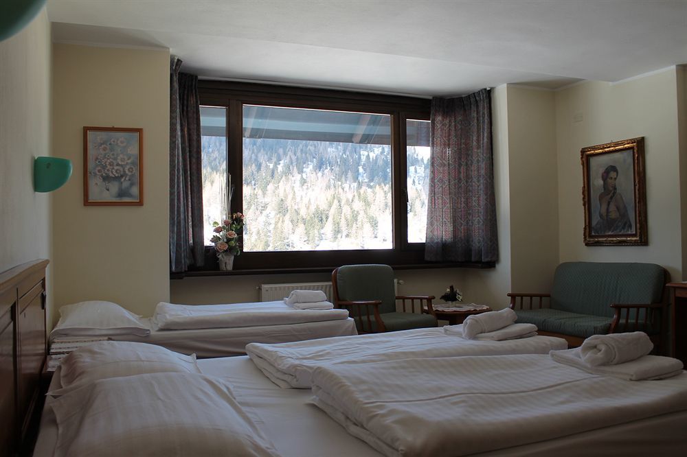 Biker Hotel Al Gallo Forcello Passo di Pramollo Esterno foto